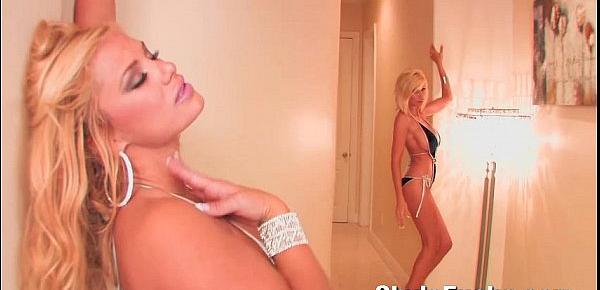  Glamour Sex With Puma Swede & Shyla StylezTwo blondes are definitely better than